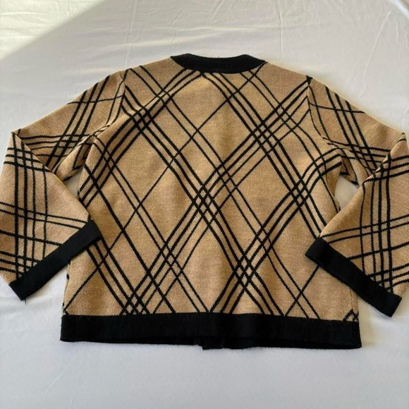 top - Picture 3 of 5